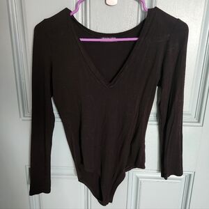 Black V-Neck Long Sleeve Top